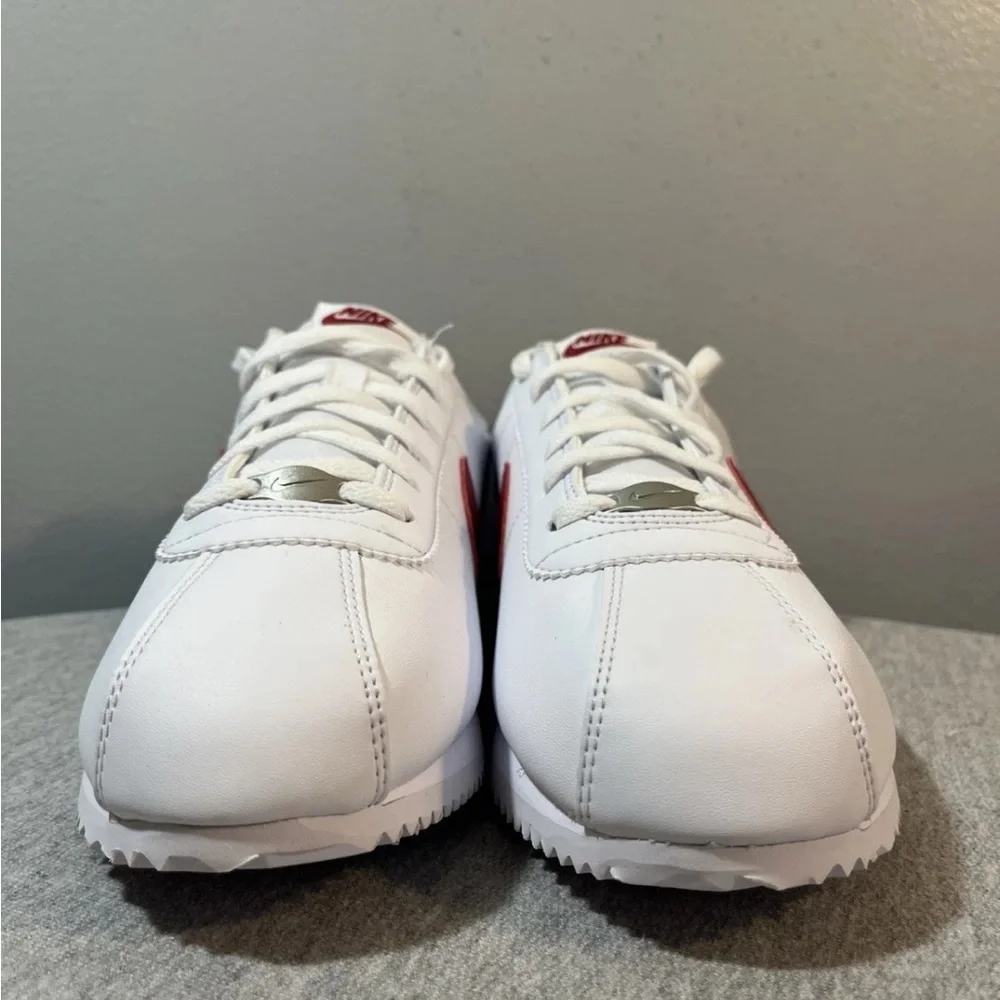 Nike Cortez GS White Red Blue Sneaker Size 7Y/Women 8.5 DM0950-115​ - Picture 2 of 11